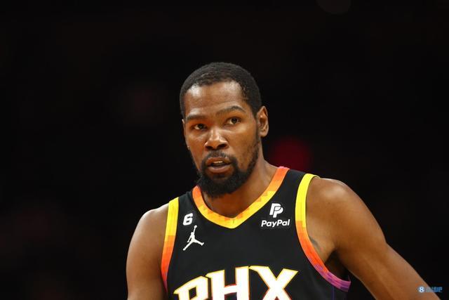 仅展现了他 仅展现了他