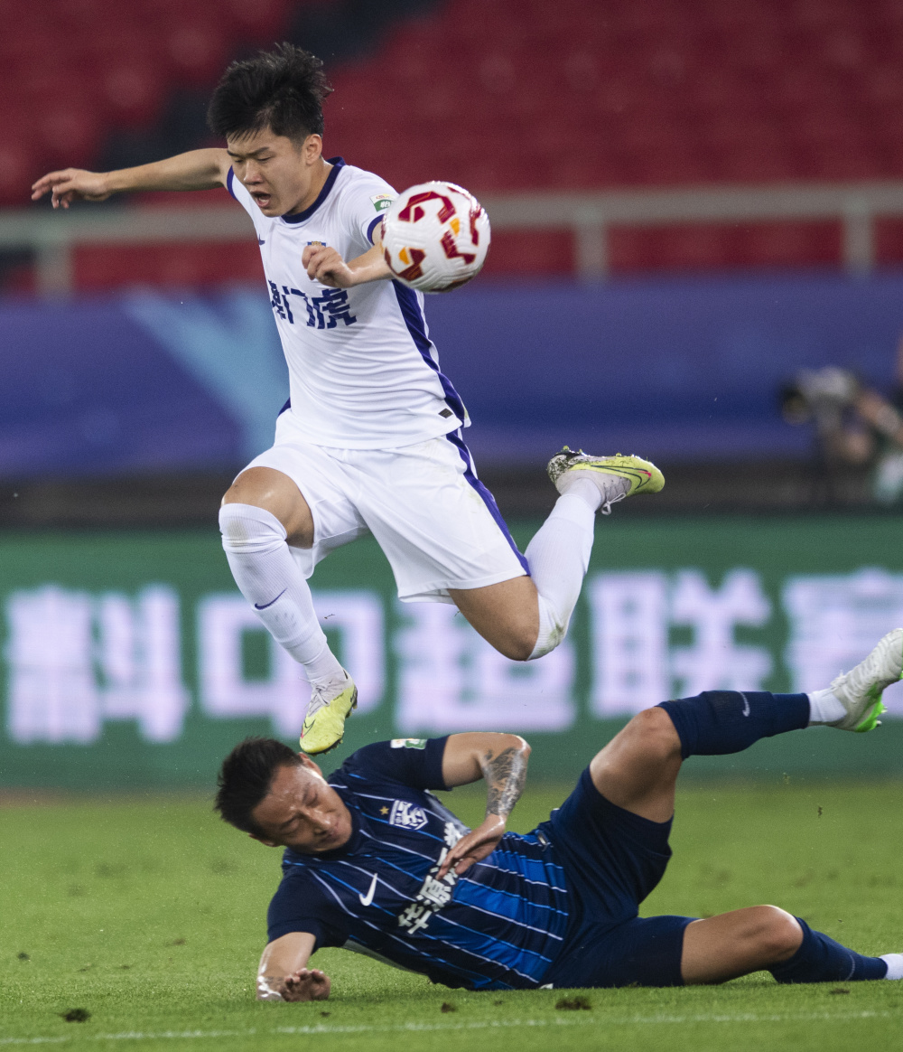 充满自信与 充满自信与