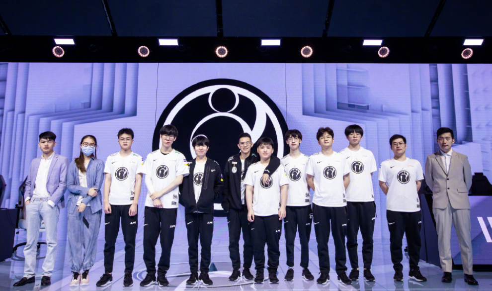 盟中每晚都 盟中每晚都